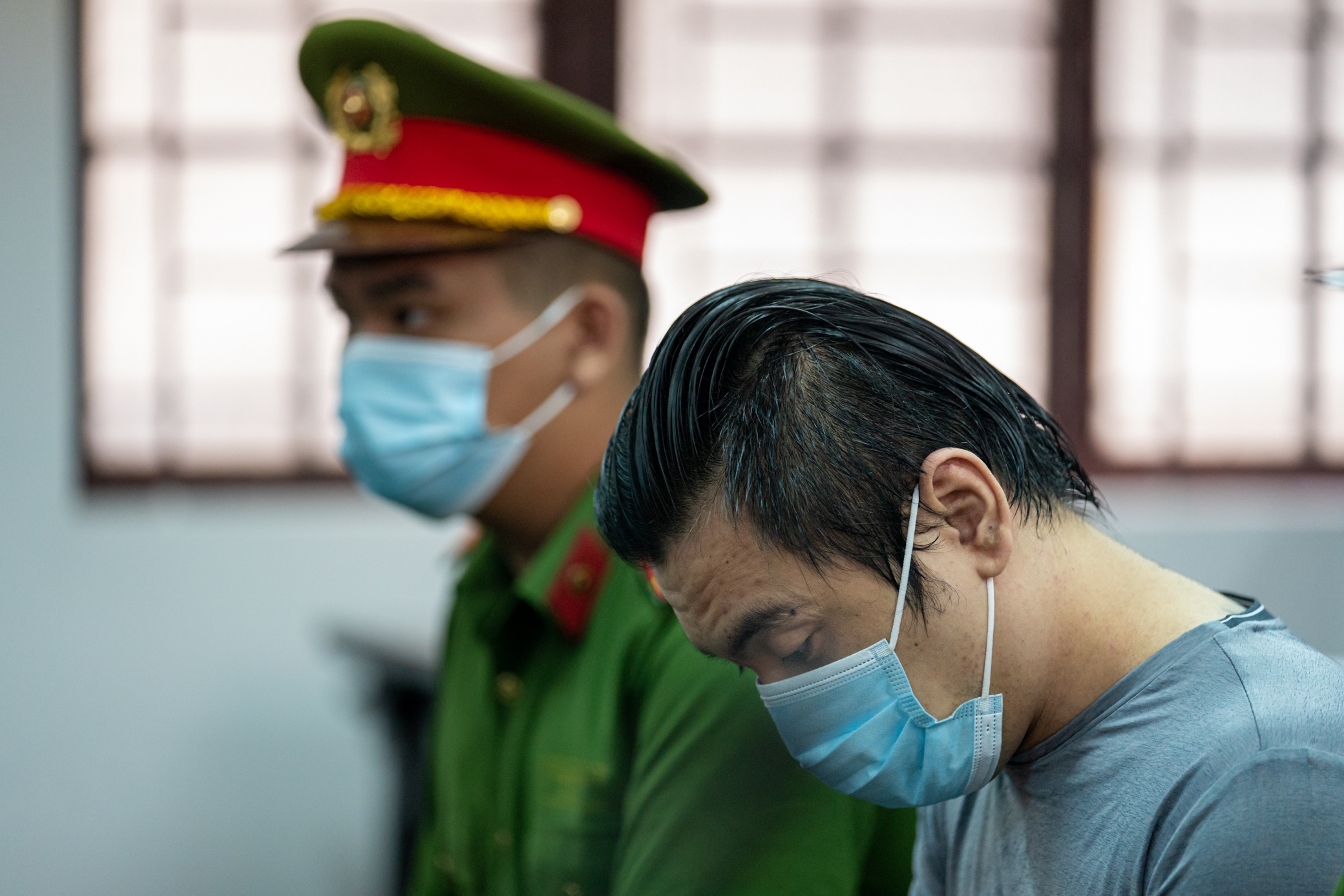 Tai xe xe Mercedes tong tiep vien hang khong anh 8