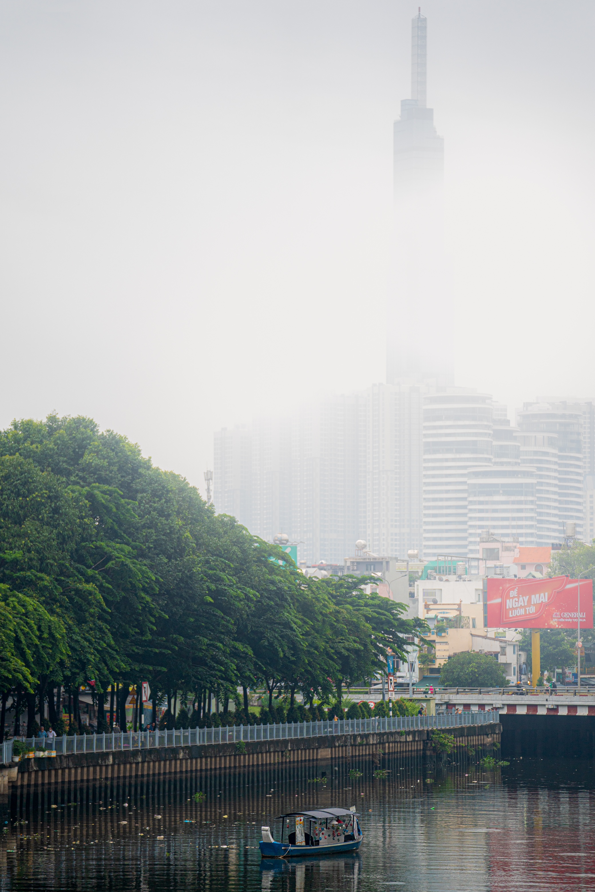 Suong mu day dat TP HCM anh 9