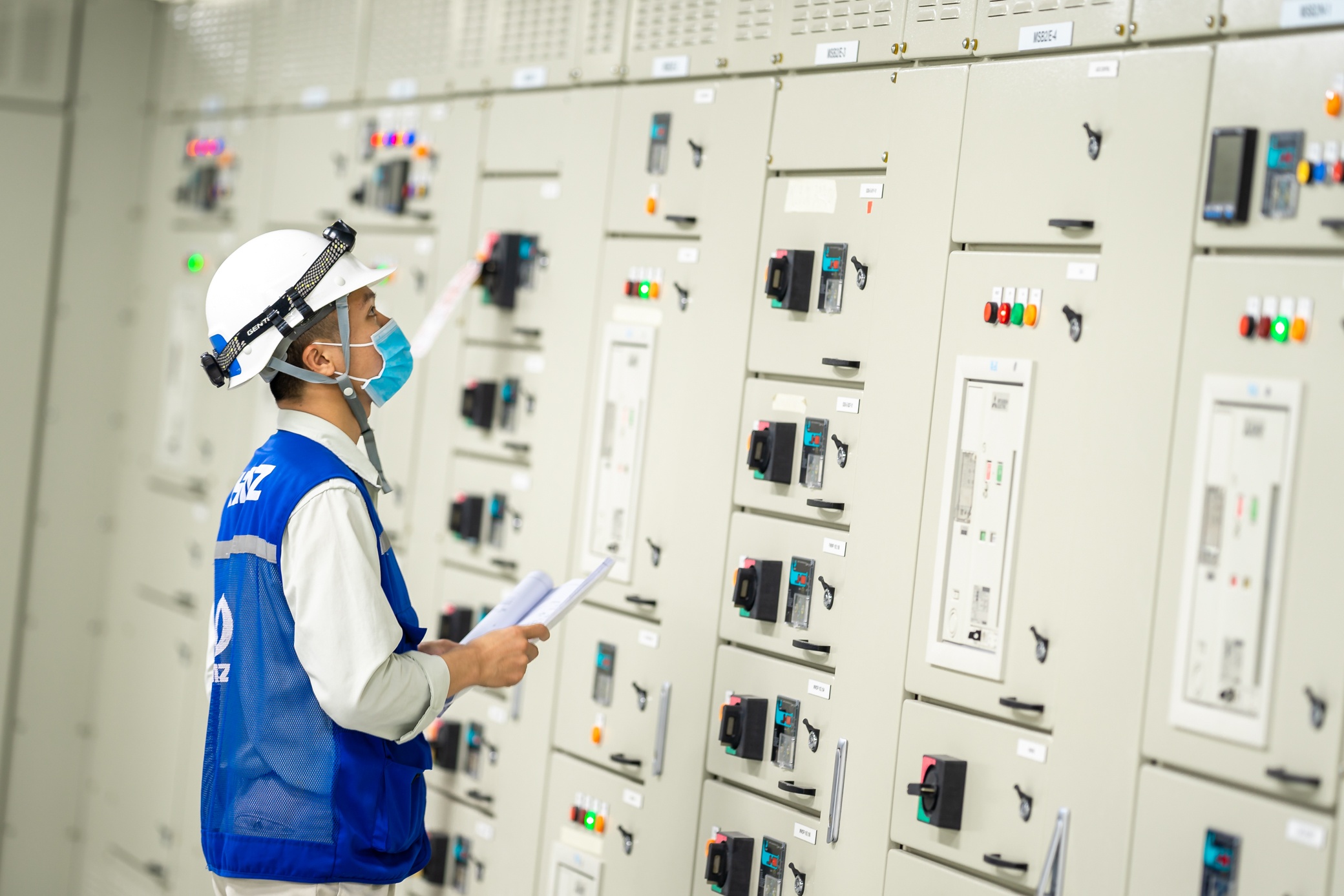 Thu tuong Pham Minh Chinh thi sat metro anh 7