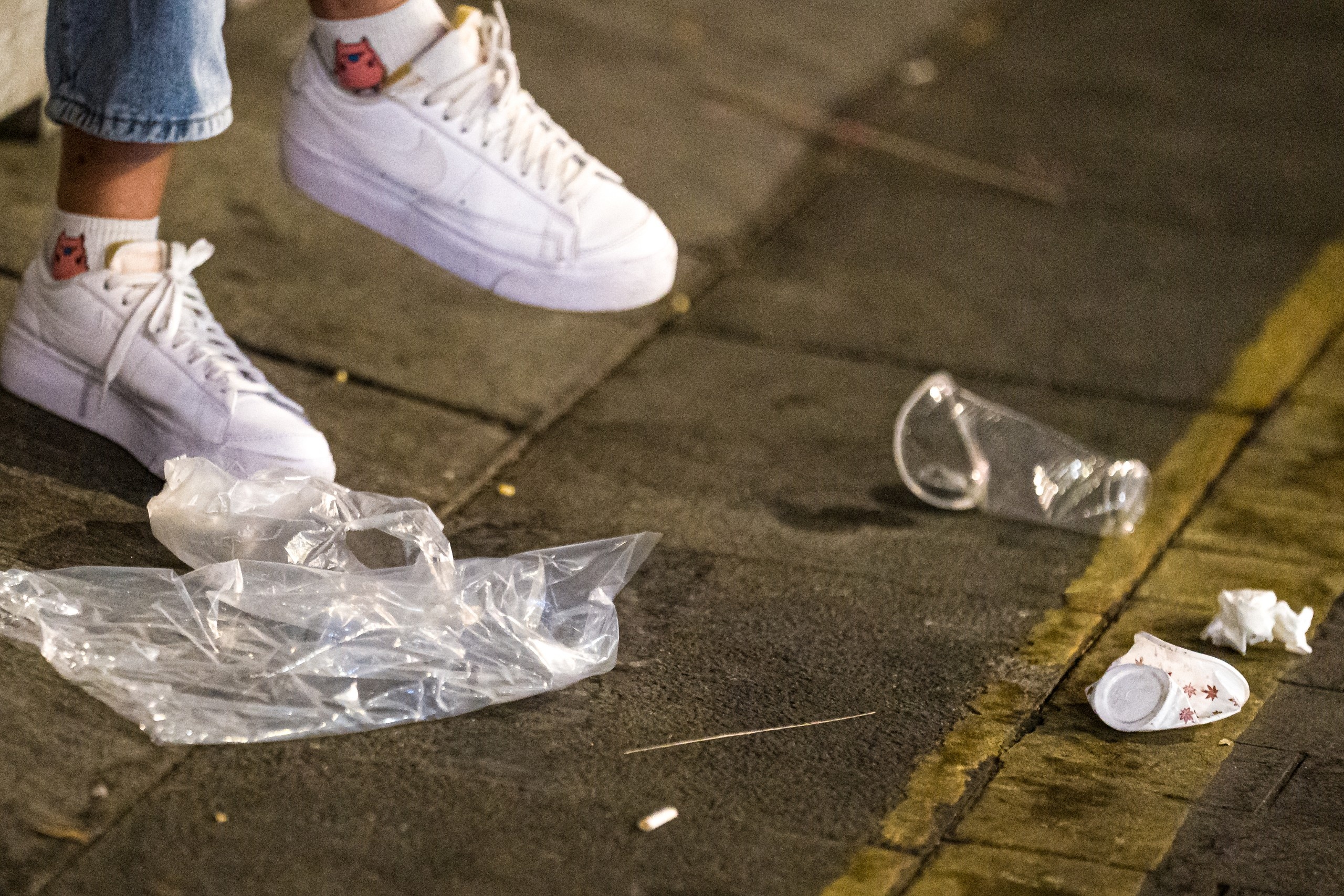 Phố đi bộ Nguyễn Huệ bát nháo ảnh 7 Pho di bo Nguyen Hue bat nhao anh 7