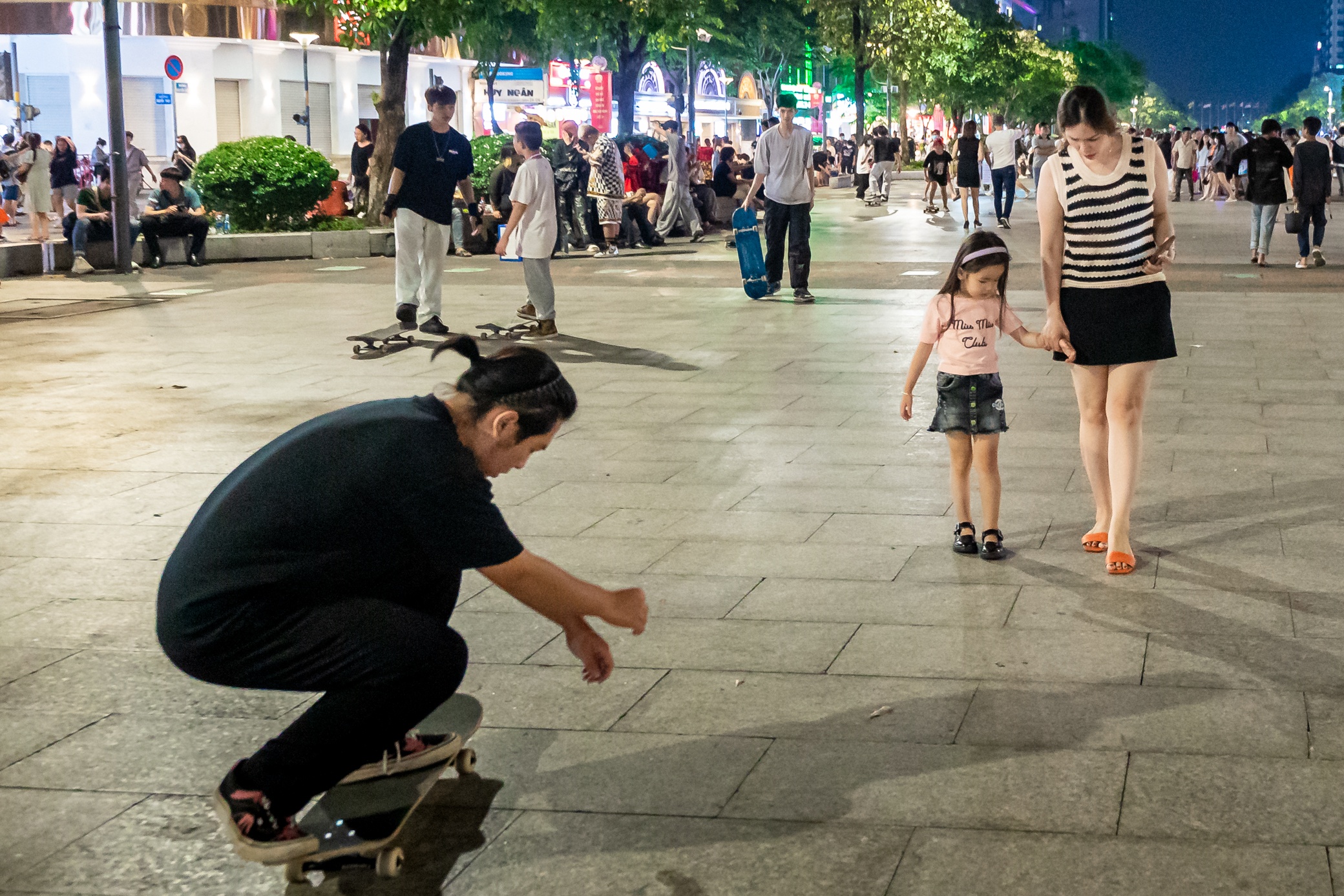 Pho di bo Nguyen Hue bat nhao anh 12