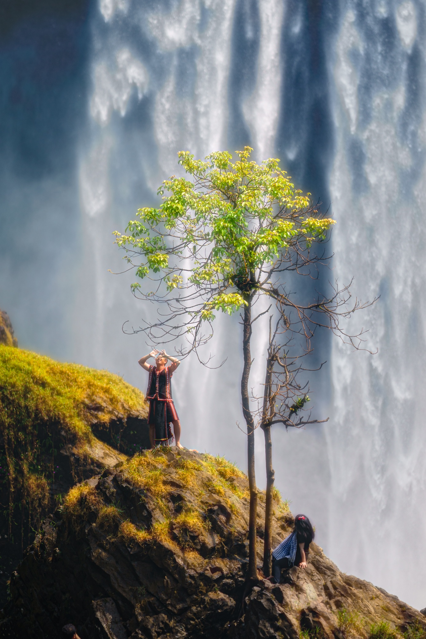 Thac K50 Hung Vi anh 5