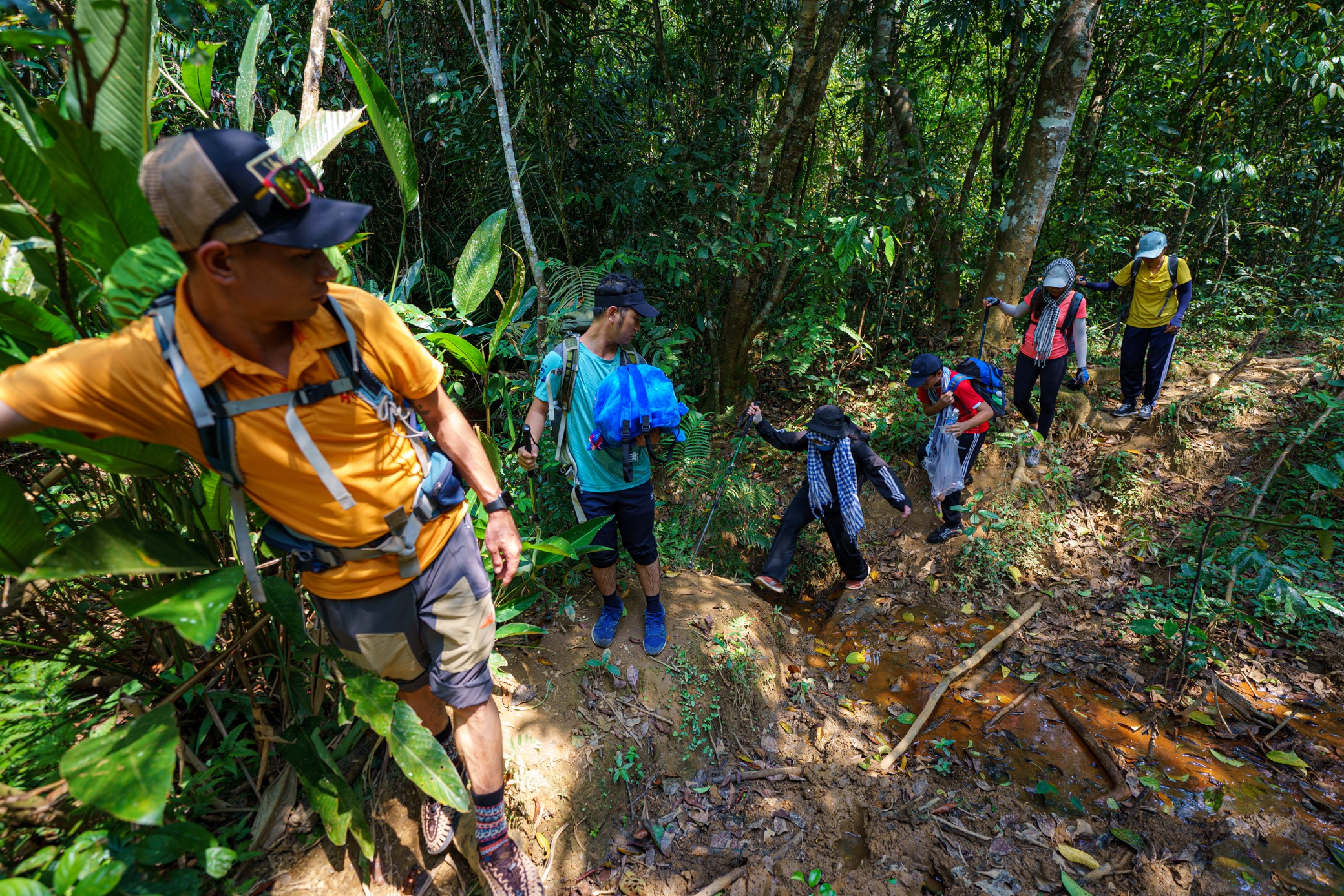 Thac K50 Hung Vi anh 12