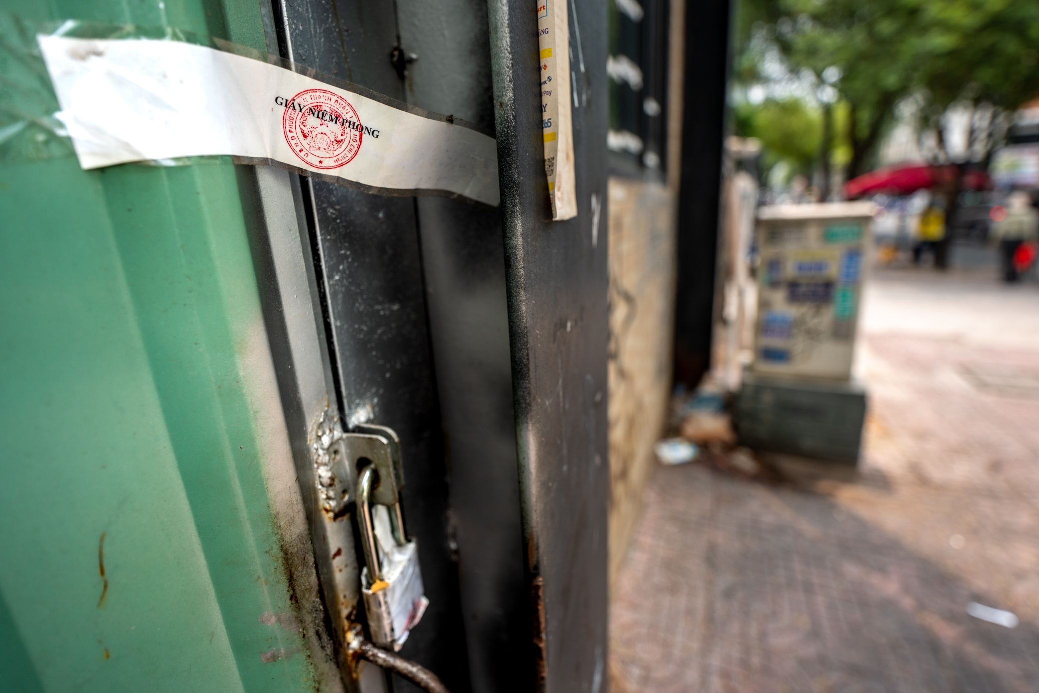 Xay nha ve sinh anh 10