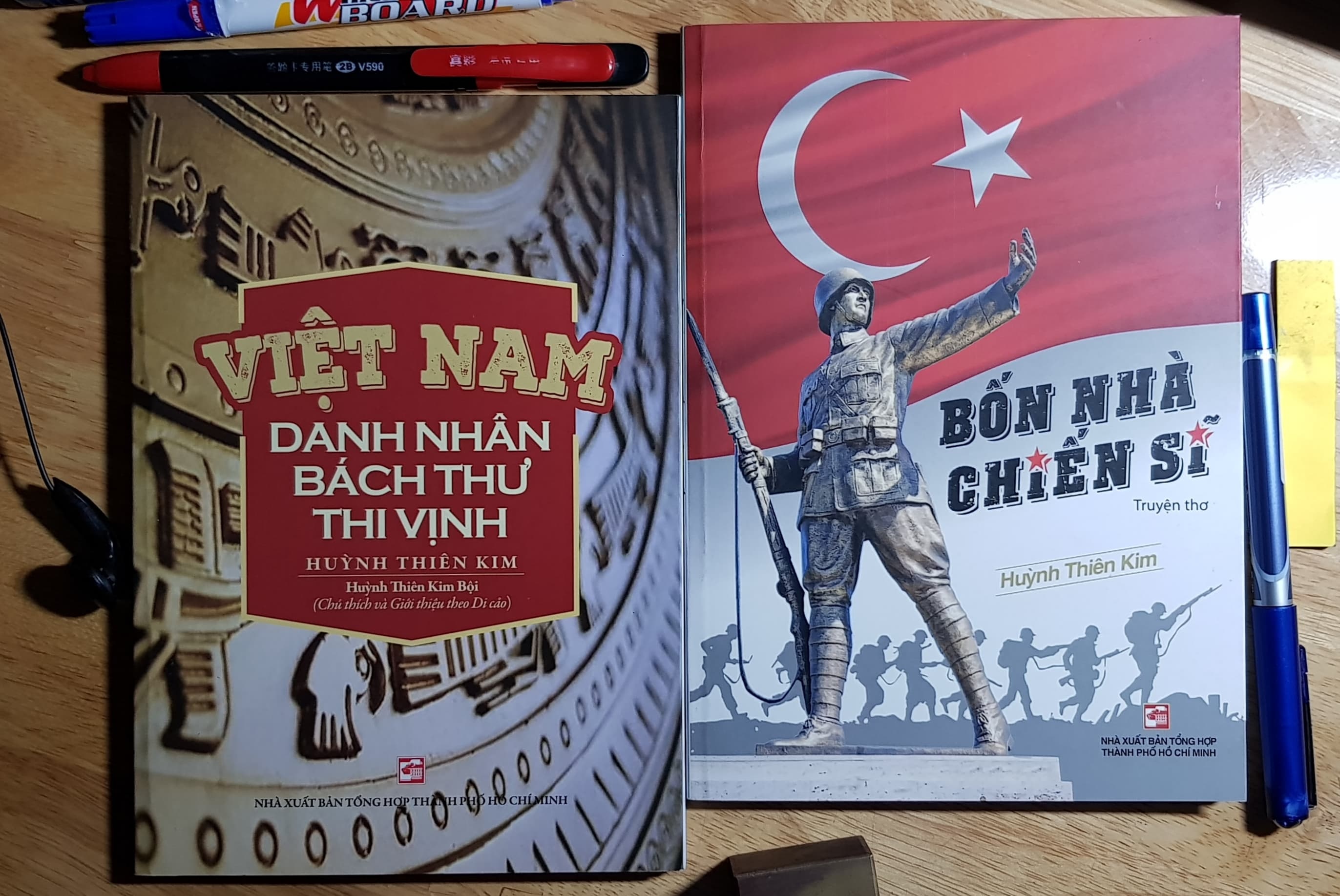 Huynh Thiem Kim viet su bang tho anh 2