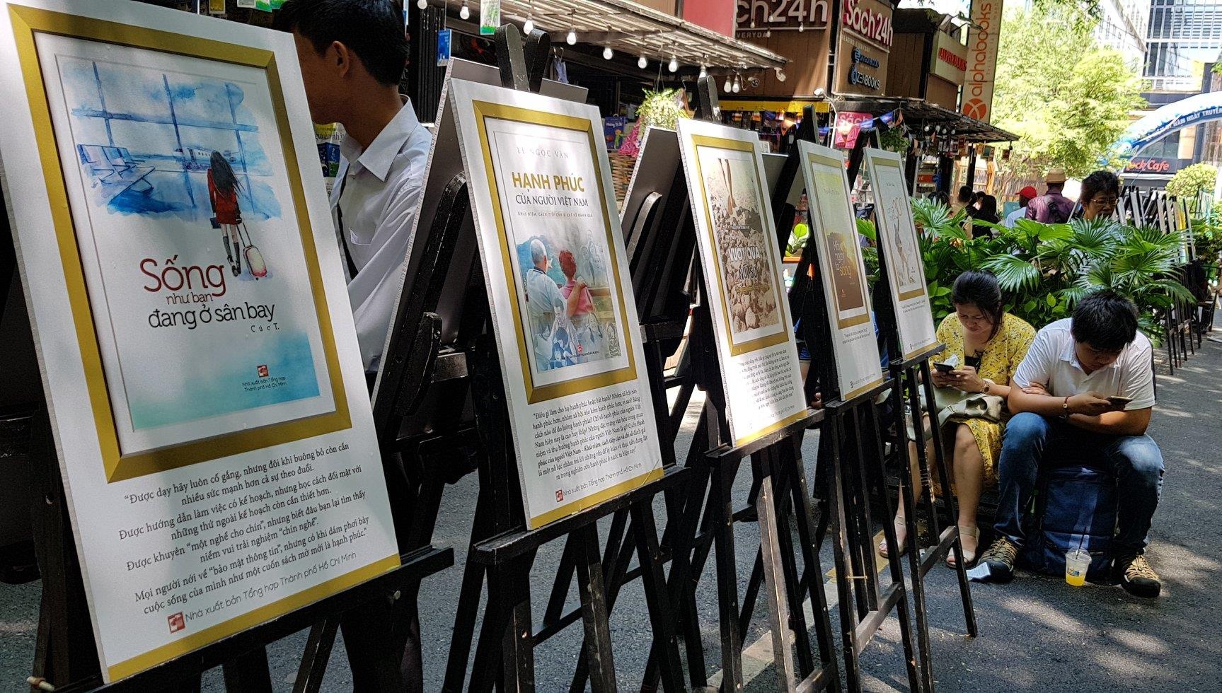 Trao yeu thuong trong tuan le 'Sach - Nguon cam hung song dep' hinh anh