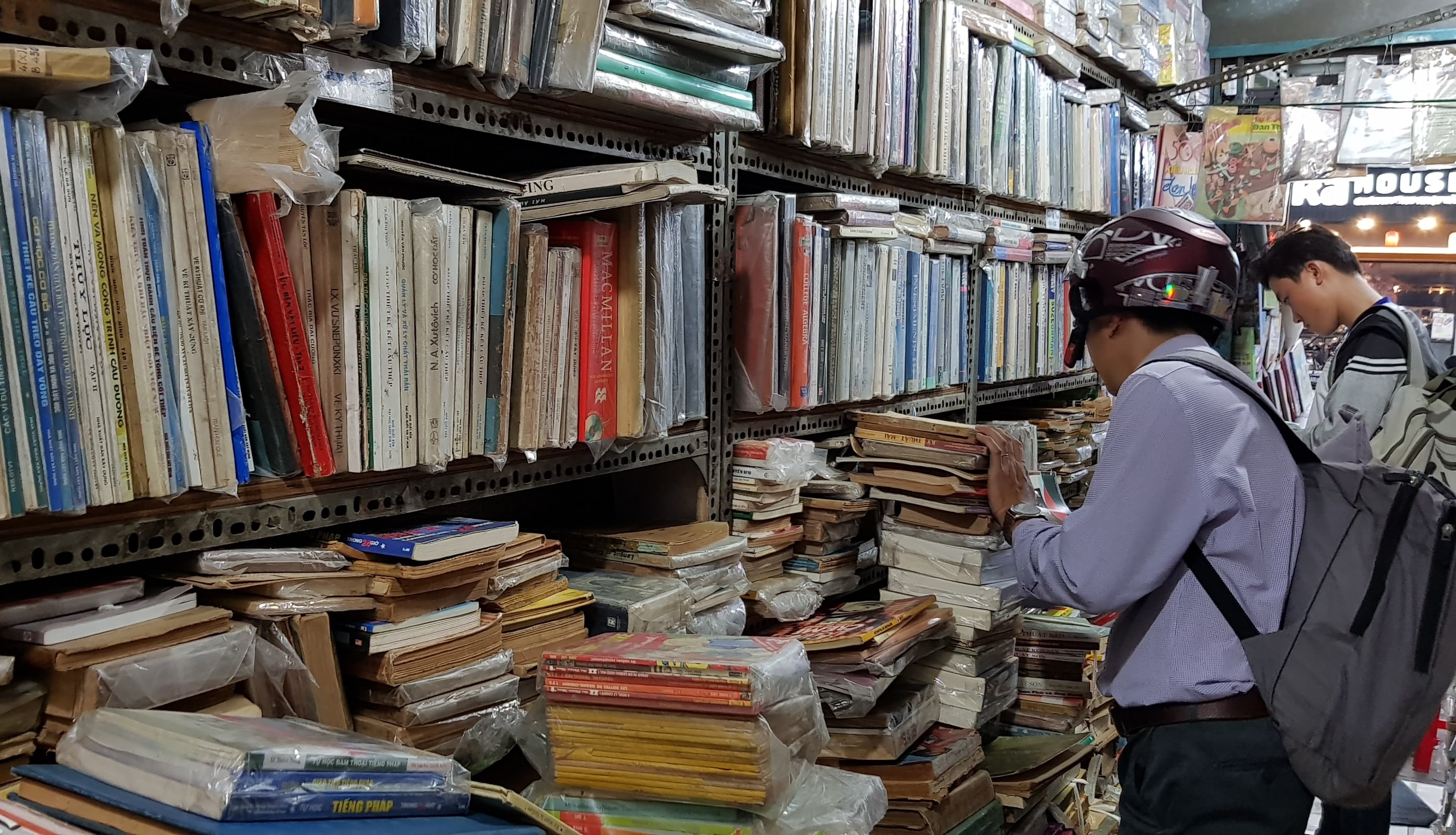 Sach cu Sai Gon anh 9