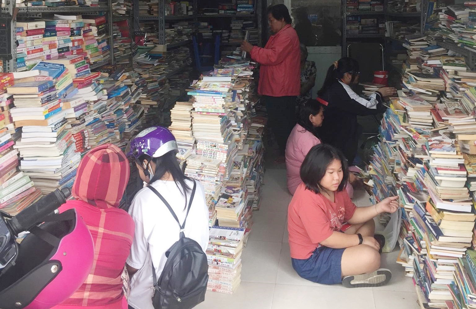 Sach cu Sai Gon anh 6