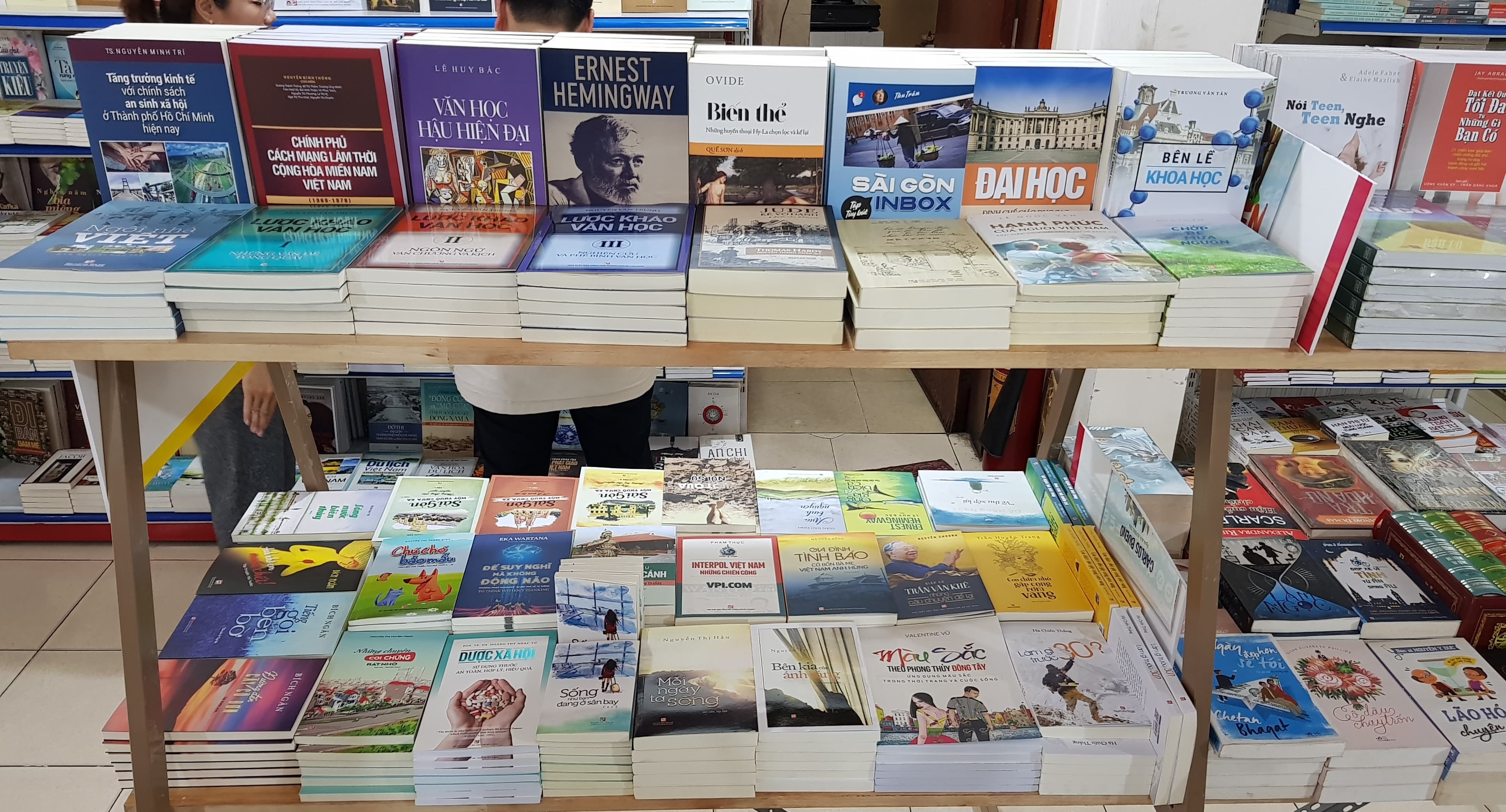 Đến với thần thoại Hy La và kinh nghiệm sống trẻ qua Tuần lễ Sách hay lần thứ 13 ảnh 2 Den voi than thoai Hy La va kinh nghiem song tre qua Tuan le Sach hay lan thu 13 anh 2
