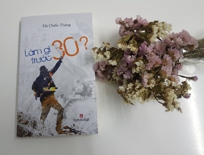 Du ky Viet Nam va the gioi luot qua nhung trang sach anh 10