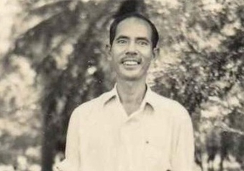 Nha van nao duoc xem la 'chu soai' cua nhom Tu luc van doan? hinh anh