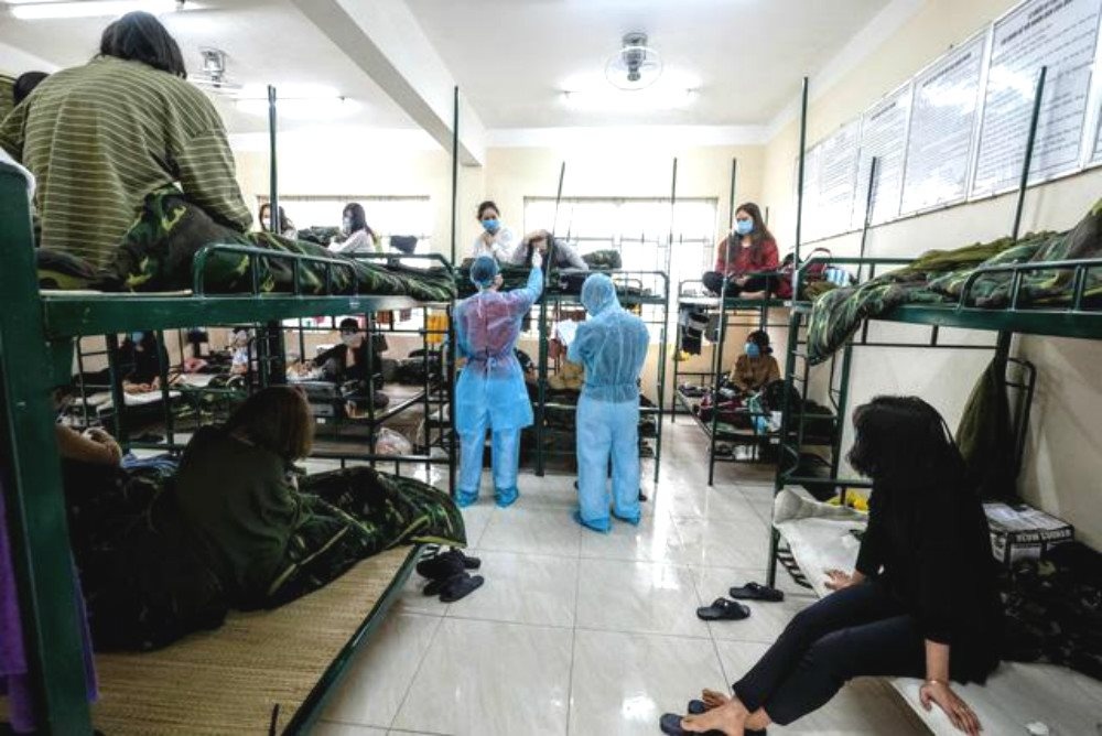 'Nhung ngay cach ly' - buoc vao the gioi khac hinh anh