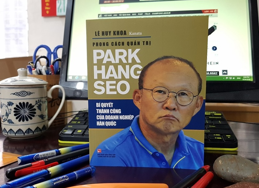 Y chi bong da Viet qua nhung cuon sach anh 1