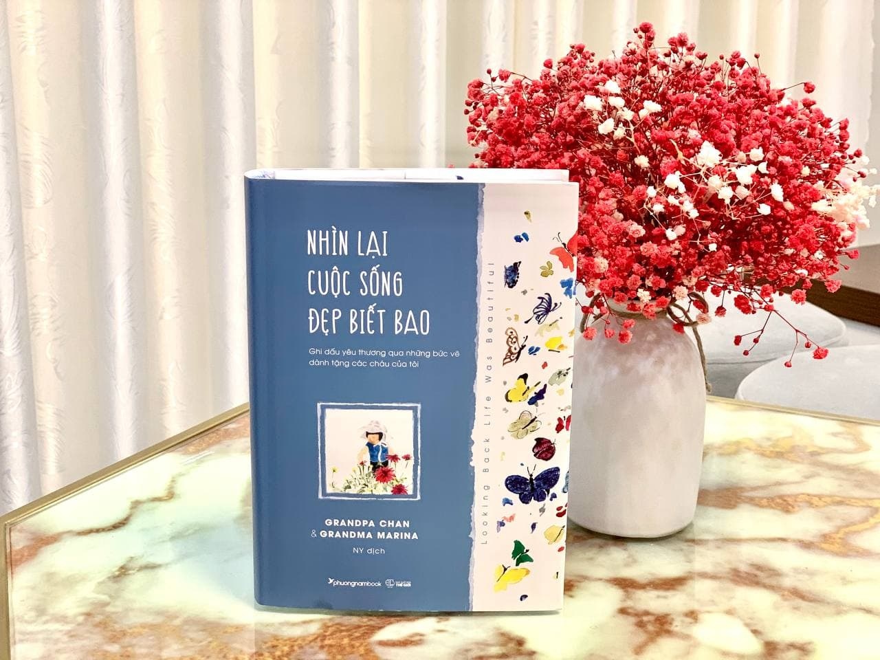 Ong, ba viet sach tang cac chau hinh anh