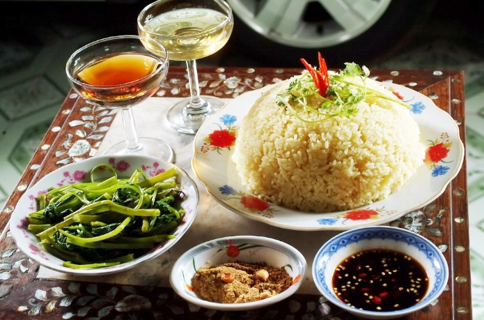 Phan chan voi 'com dang'... tu thoi Minh Menh anh 1