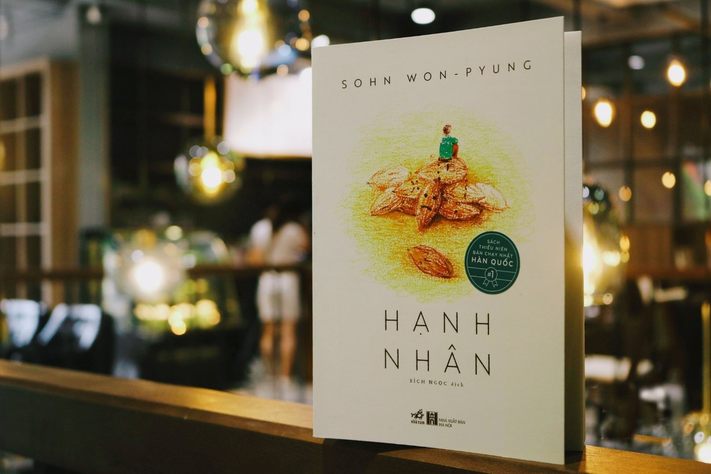 Tieu thuyet cho tuoi moi lon cua Han Quoc ban duoc hon 1 trieu ban hinh anh