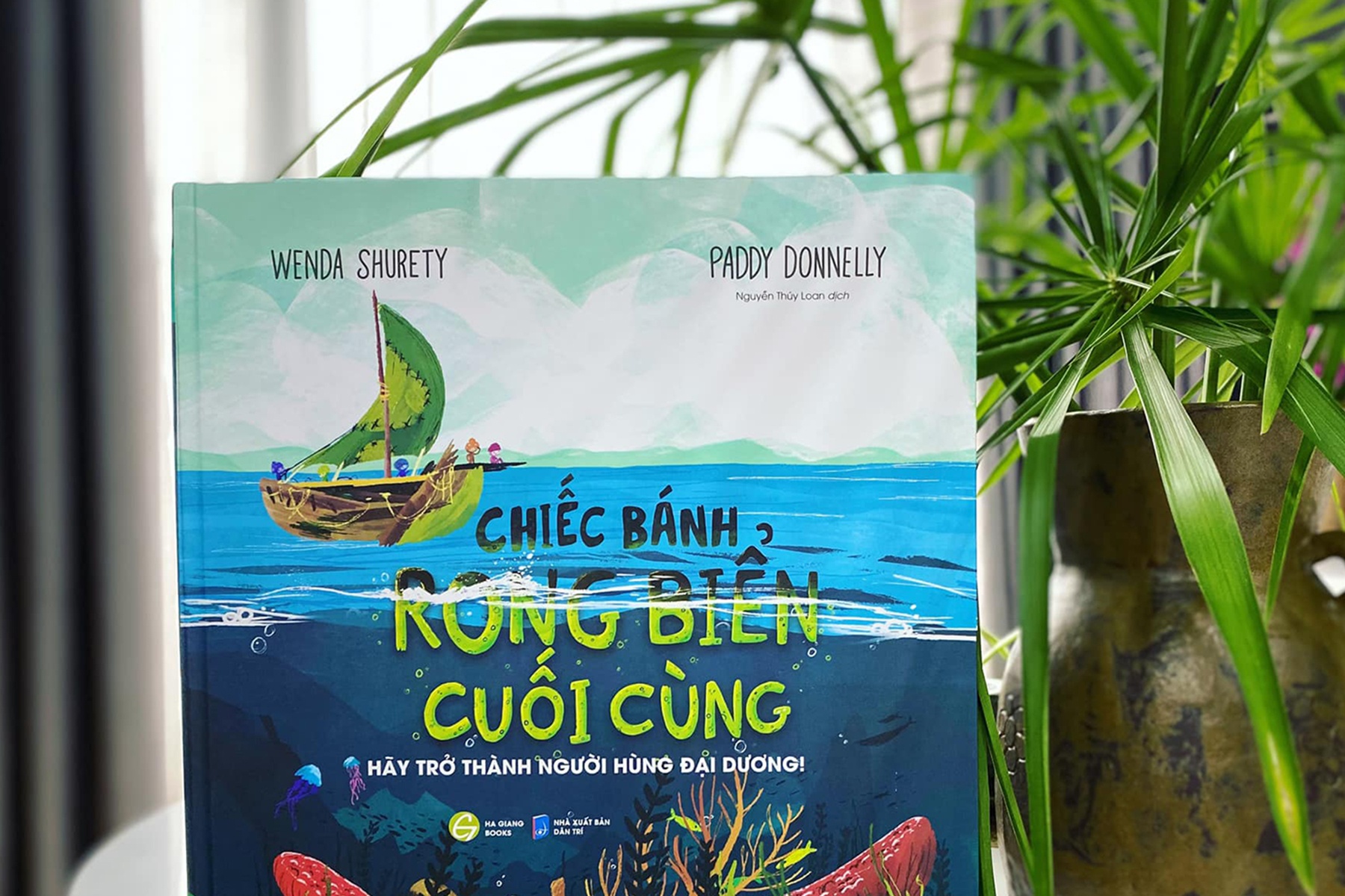 The gioi dai duong ky thu qua nhung cuon sach hinh anh