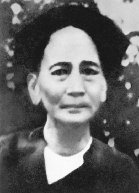 Bac Ho gap lai anh chi anh 1