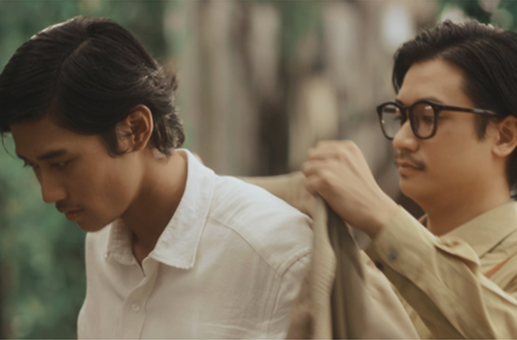 Di tim chan dung Ngo Kha hinh anh