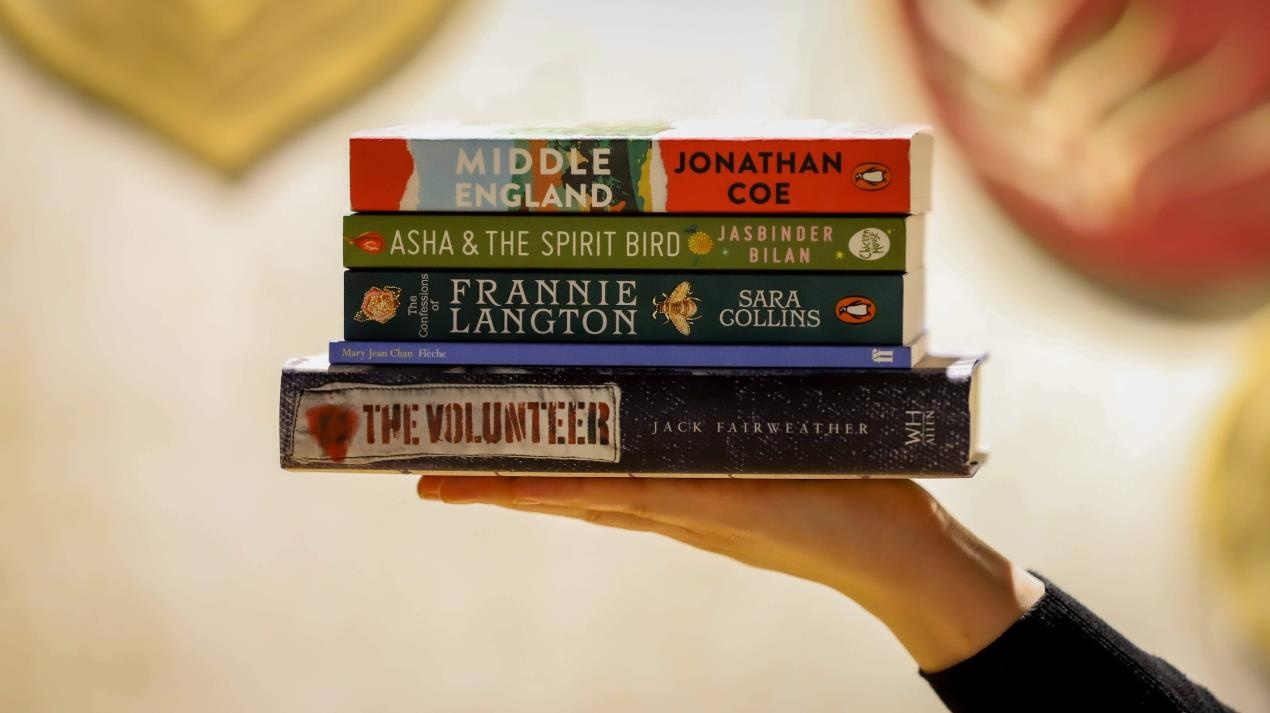 Giai thuong Costa Book cham dut sau hanh trinh 50 nam hinh anh