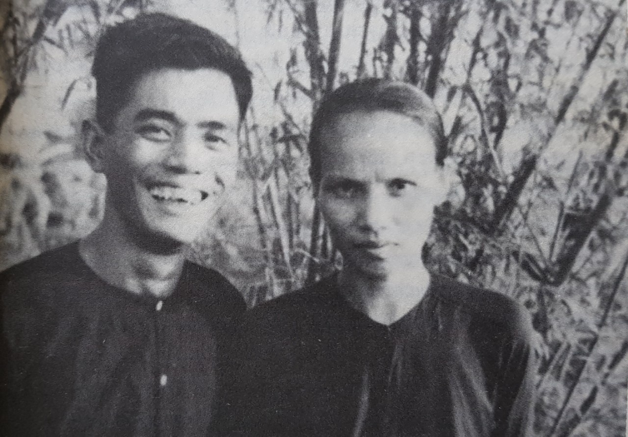 Tham gia khoi nghia Nam Ky anh 1