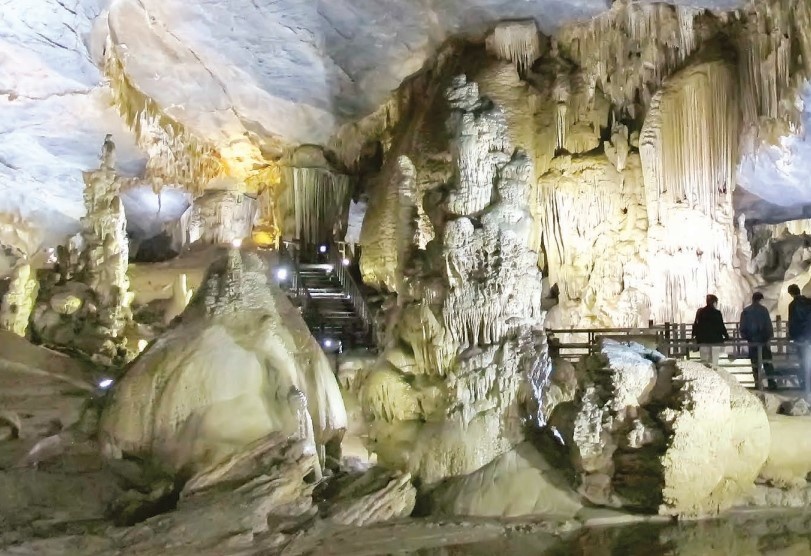 Ngan ngo giua dong Thien Duong anh 1