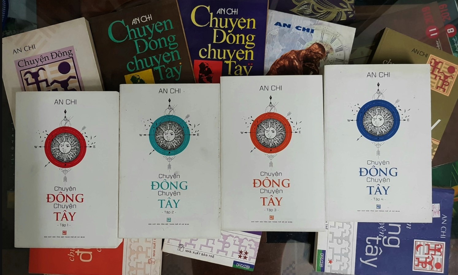 hoc gia An Chi anh 1