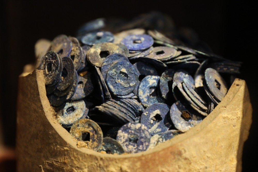 Khung hoang tien kem o Dang Trong hinh anh