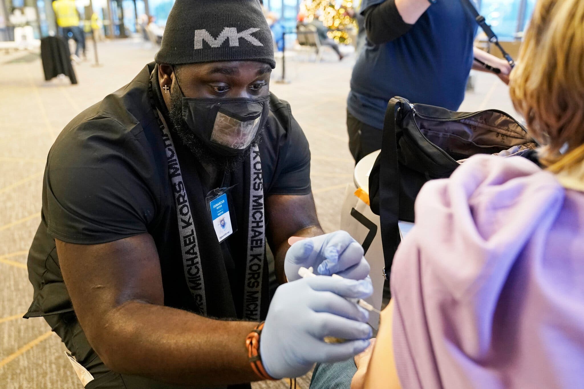 Hoi ket cho bien chung Omicron hinh anh