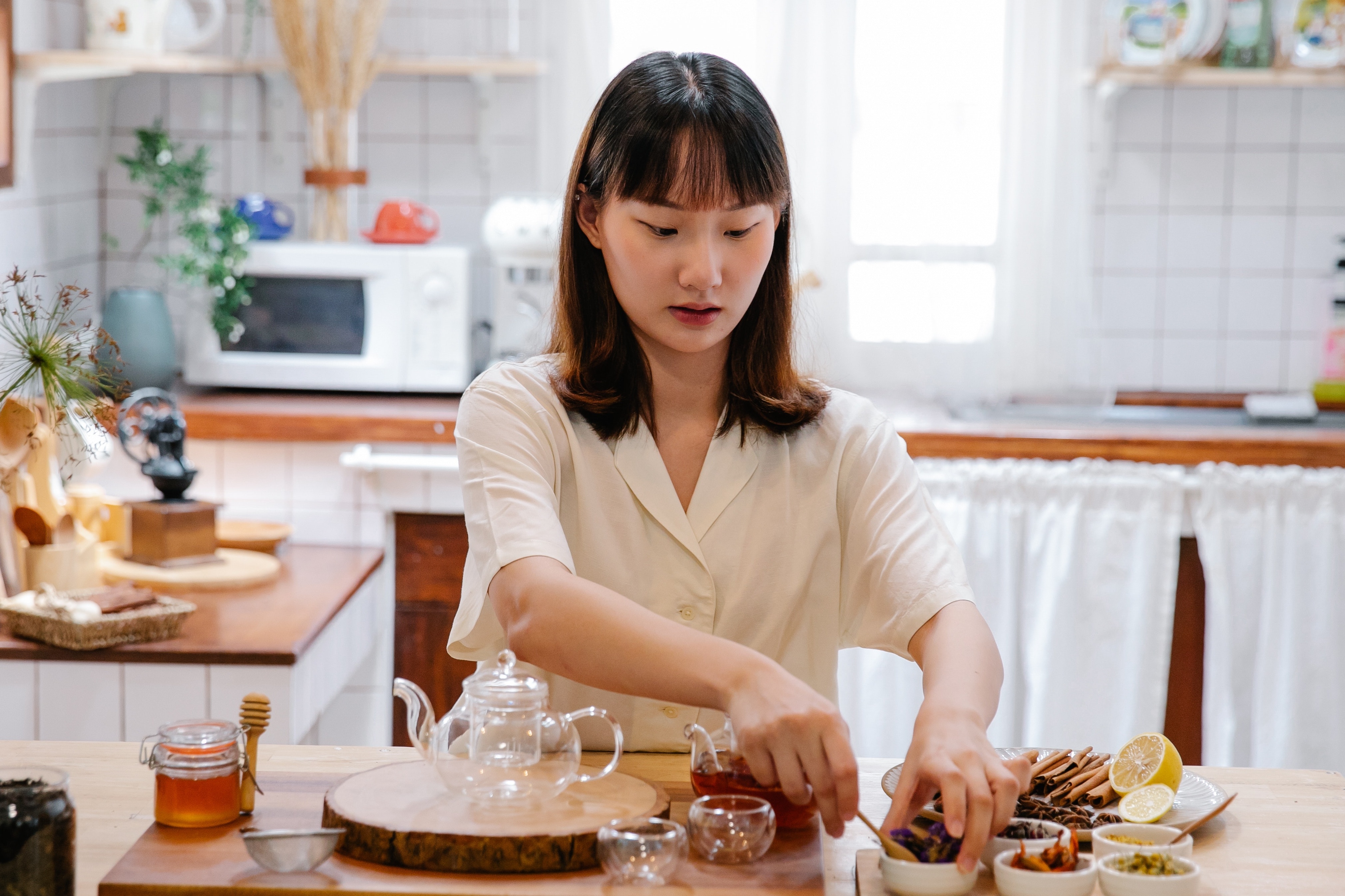 Nhung nguoi tre phai di hoc lop kho thit, luoc rau hinh anh