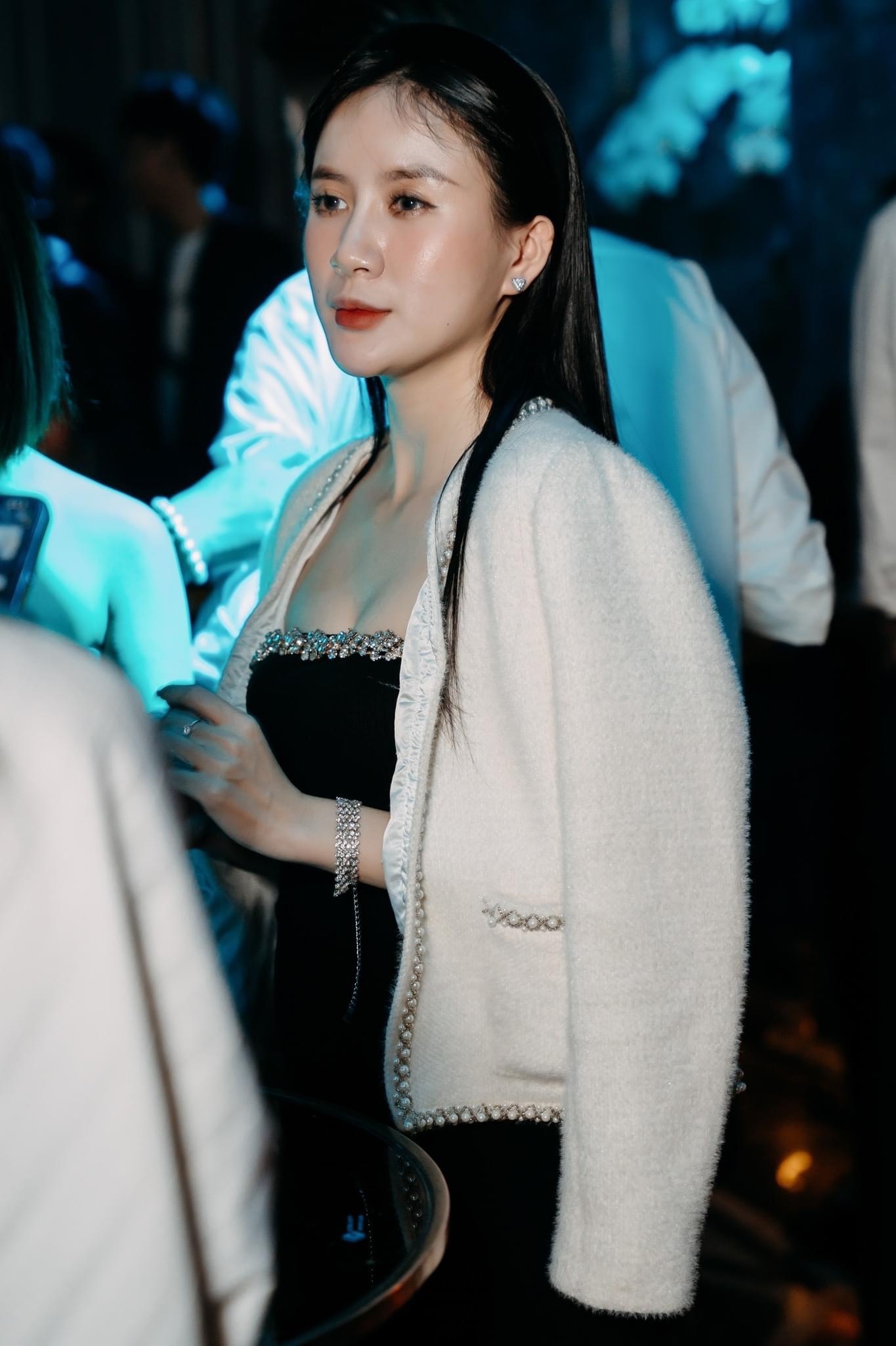 dan van phong di bar anh 2