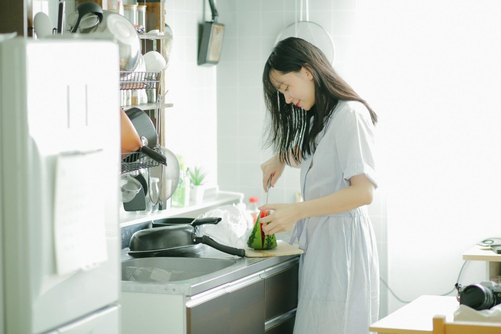 Dau tu cho khong gian song o New York, Seoul hinh anh