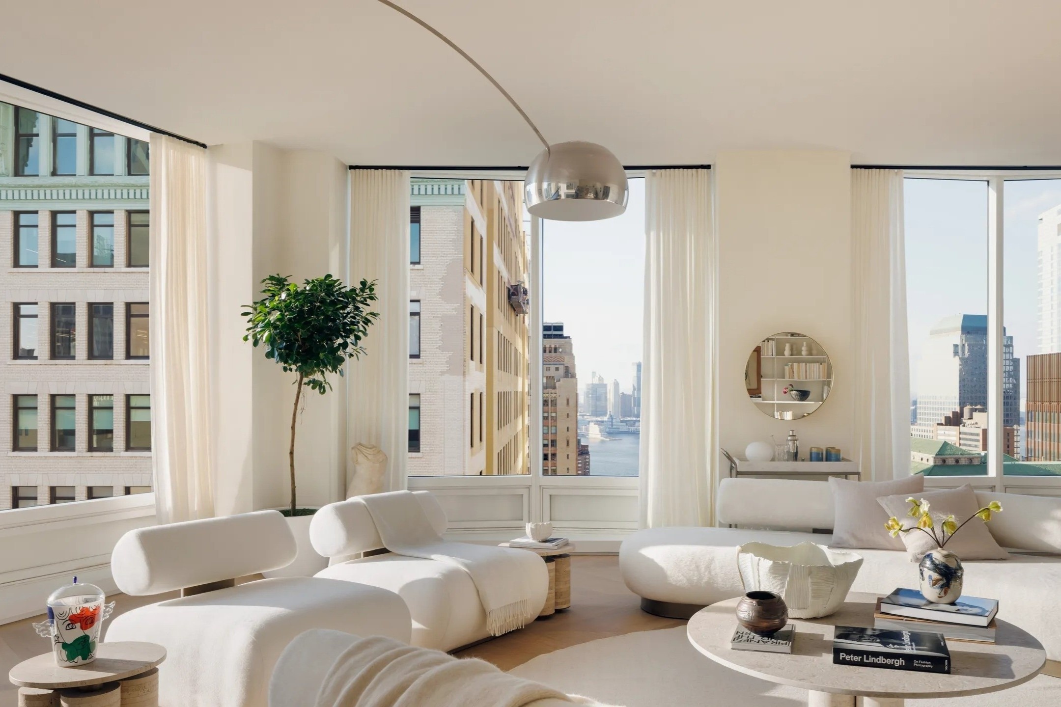 Noi that mau socola trang hinh anh