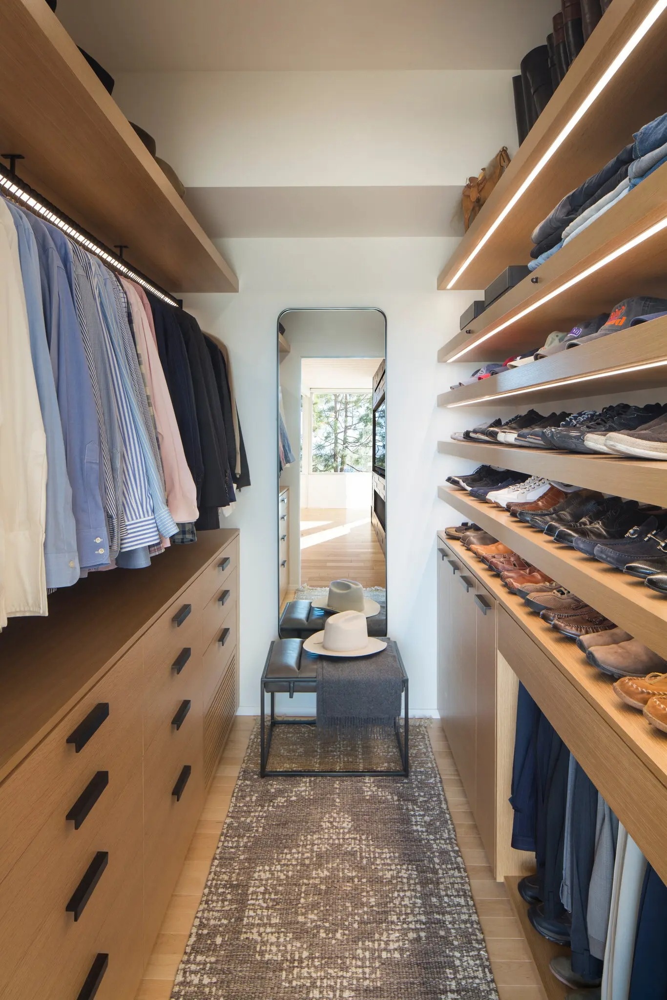 phong thay do anh 13