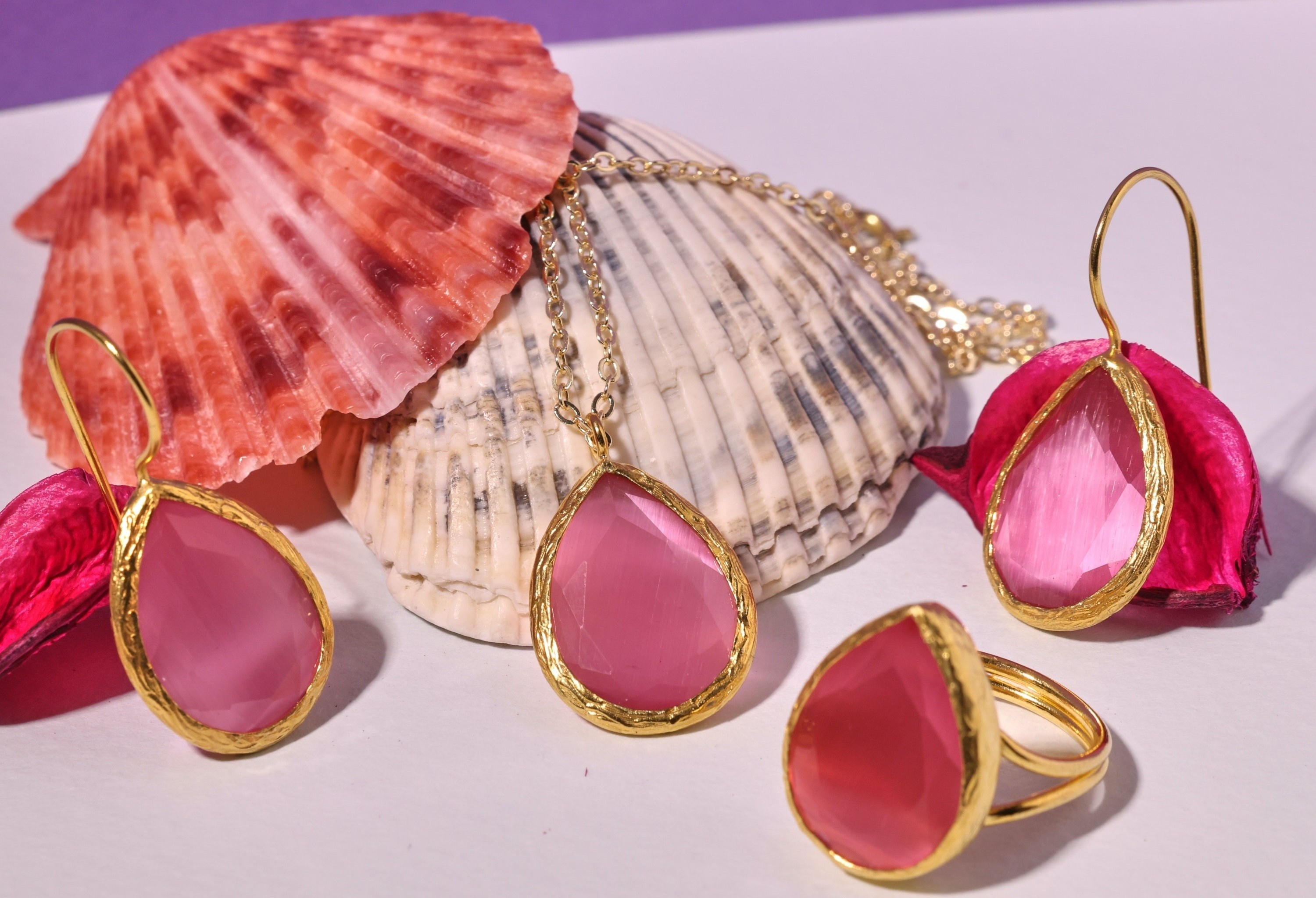 Thu choi kim cuong nhan tao cua Gen Z hinh anh