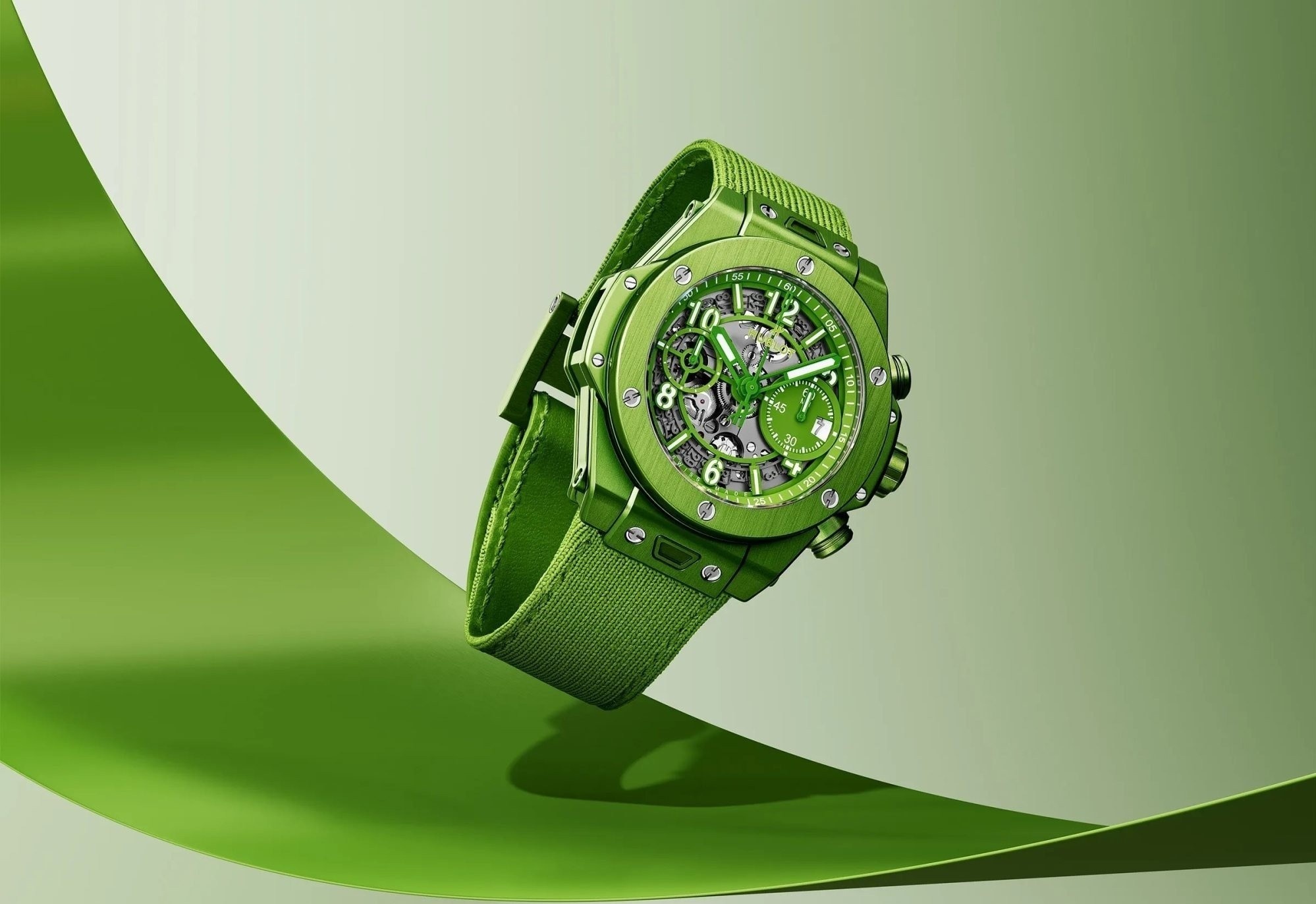 Nhung mau dong ho noi bat nhat thang 5 hinh anh