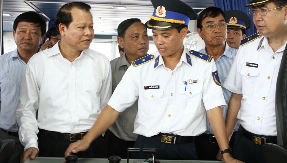 'Mot met vuong lanh tho cung khong de vao tay ke khac' hinh anh