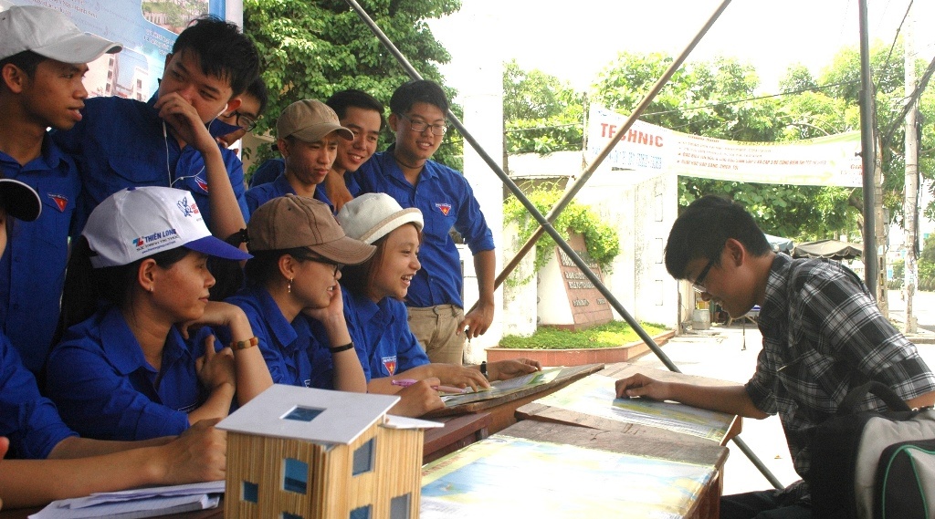 Cụm Tiếp sức mùa thi tại trường Đại học Bách khoa Đà Nẵng