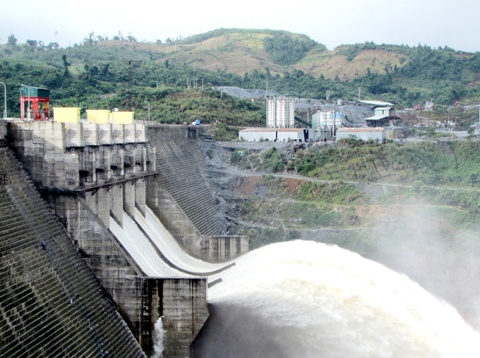 Dong dat kep tiep tuc gay rung lac tai Song Tranh 2 hinh anh