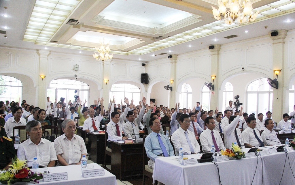 Da Nang thong qua Nghi quyet phan doi Trung Quoc hinh anh