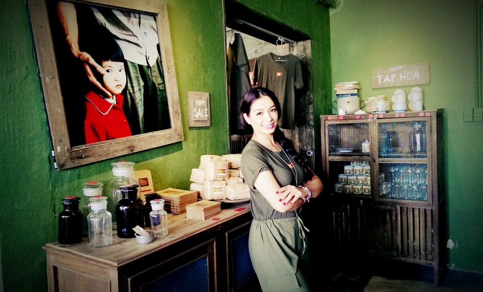 Sau khi quán cà phê ổn định, Thúy Hằng sẽ tập trung cho công ty người mẫu của mình và Thúy hạnh vừa mới được thành lập.