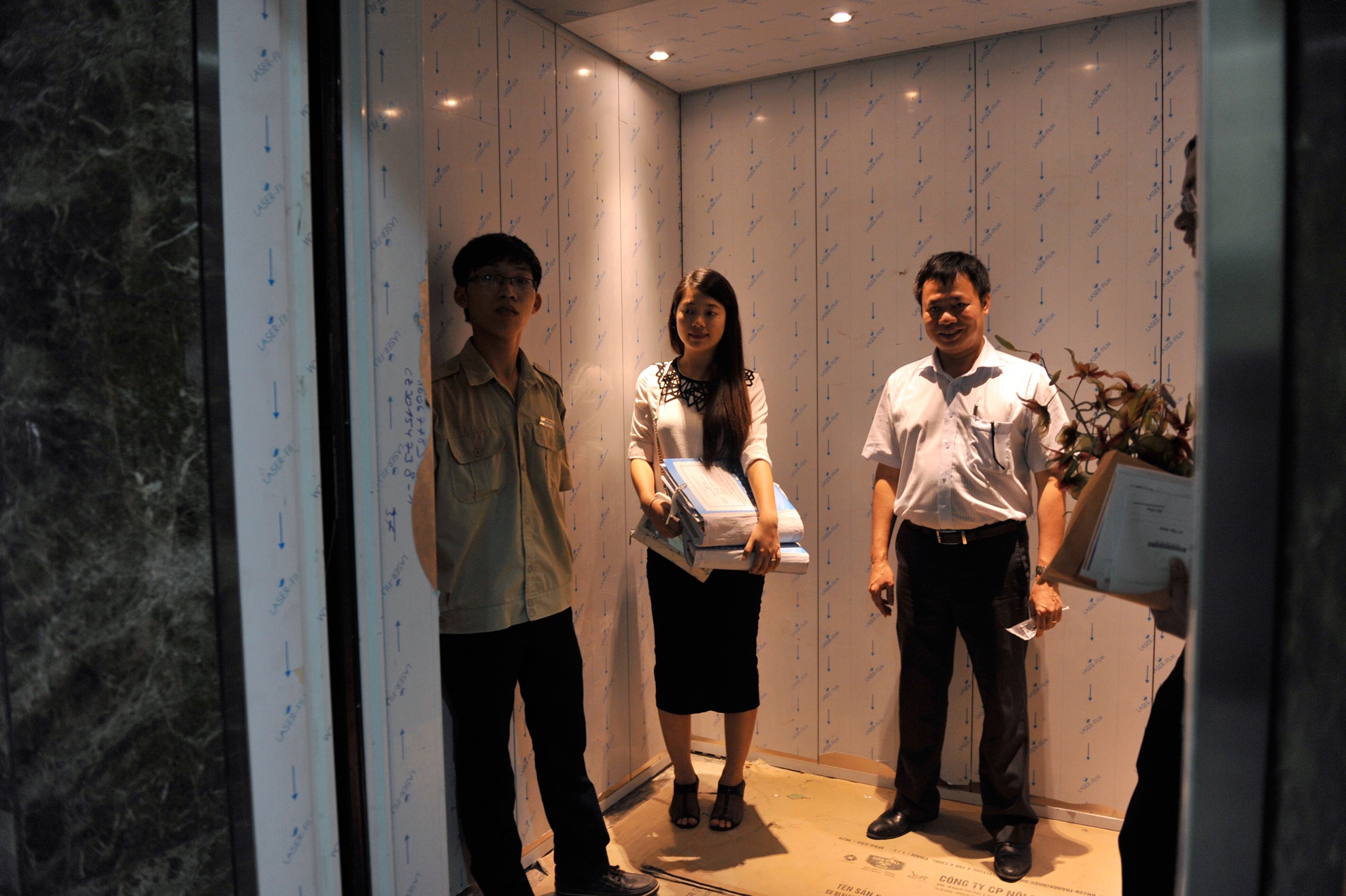 Hệ thống thang máy của tòa nhà