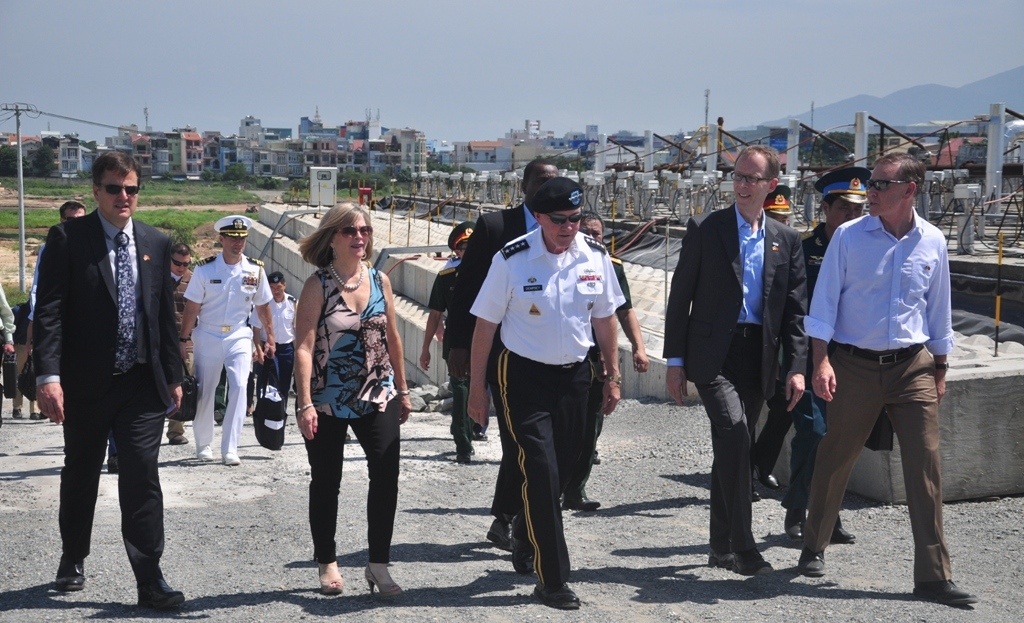 Dự án xử lý điôxin tại sân bay Đà Nẵng được triển khai với sự hợp tác của Cơ quan phát triển Quốc tế Hoa Kỳ (USAID) và Bộ Quốc phòng Việt Nam.