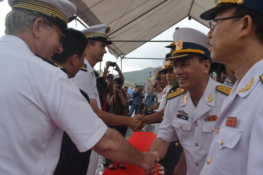 Lễ đón chính thức tại cảng Tiên Sa.