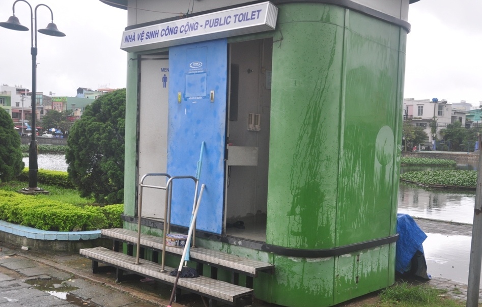 Nhà vệ sinh công cộng, nơi phát hiện Chất tử vong.