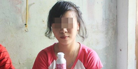 Co be mat 'cai ngan vang' vi lo my pham hinh anh