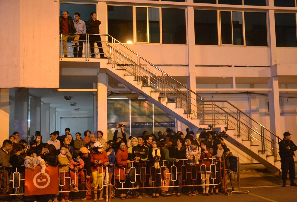 Việc lựa chọn phương án này là do gia đình và cơ quan chức năng lo ngại người dân đến quá đông để đón ông Thanh sẽ gây ách tắc giao thông và có thể làm xe y tế phải dừng lại. Điều này sẽ ảnh hưởng đến sức khỏe của trưởng Ban Nội chính trung ương vốn đã yếu sau hơn 4 tháng chữa trị tại Mỹ. 