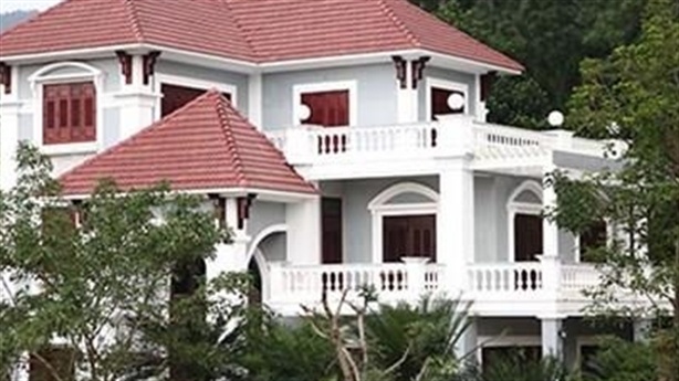 Buoc tuong cong an thao do biet thu xay dung trai phep hinh anh