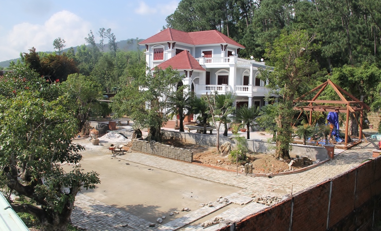 Biet thu nghin m2 cua tuong cong an bi buoc thao do hinh anh