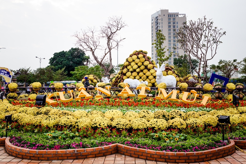 Duong hoa xuan 'Alice o xu so than tien' mo cua don khach hinh anh